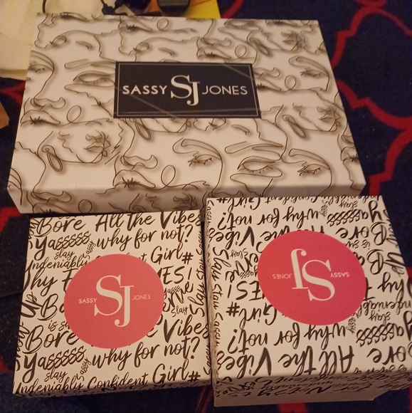 IN SEARCH OF the Larger SJ boxes ONLY - Picture 2 of 2